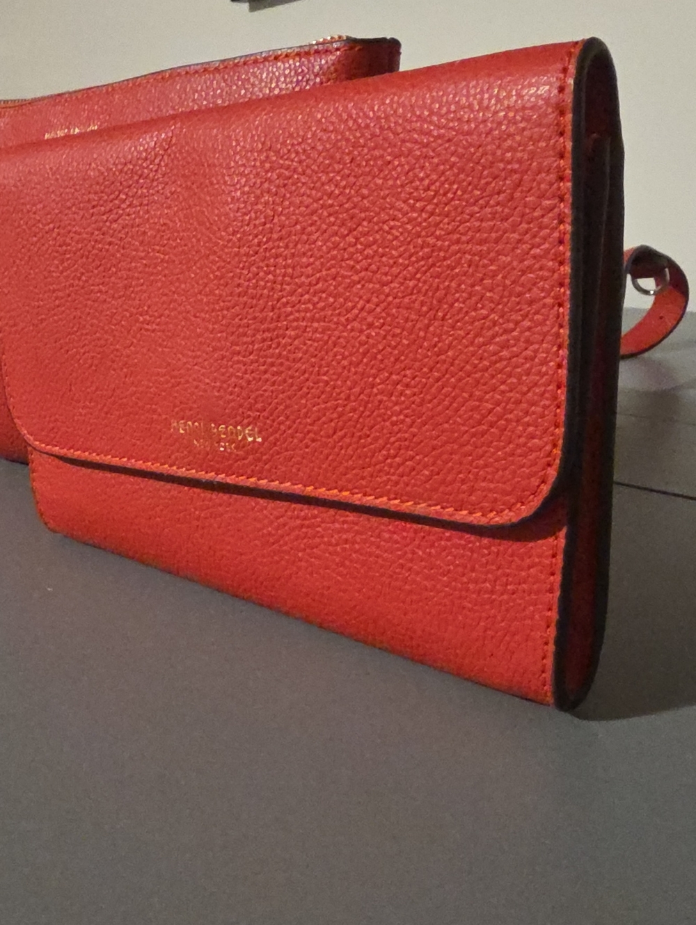 HENRI BENDEL NEW YORK red pebbled leather flap Crossbody bag - Picture 4 of 11